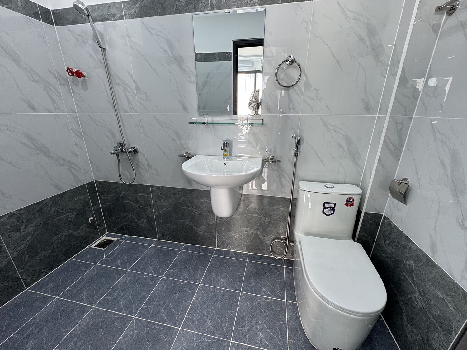 Siêu phẩm biệt thự mini góc 2 mặt tiền, 3 lầu, xây mới 100%, hẻm đẹp khu cao cấp Lê Văn Sỹ, Quận 3